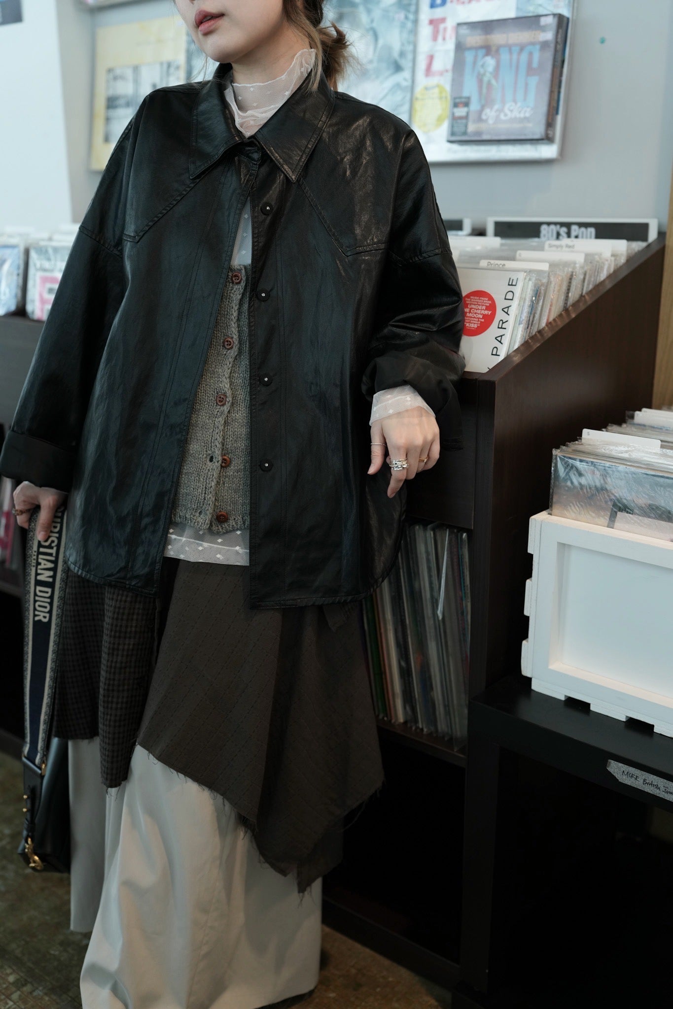 MZ945 FAUX LEATHER TRENCH JACKET