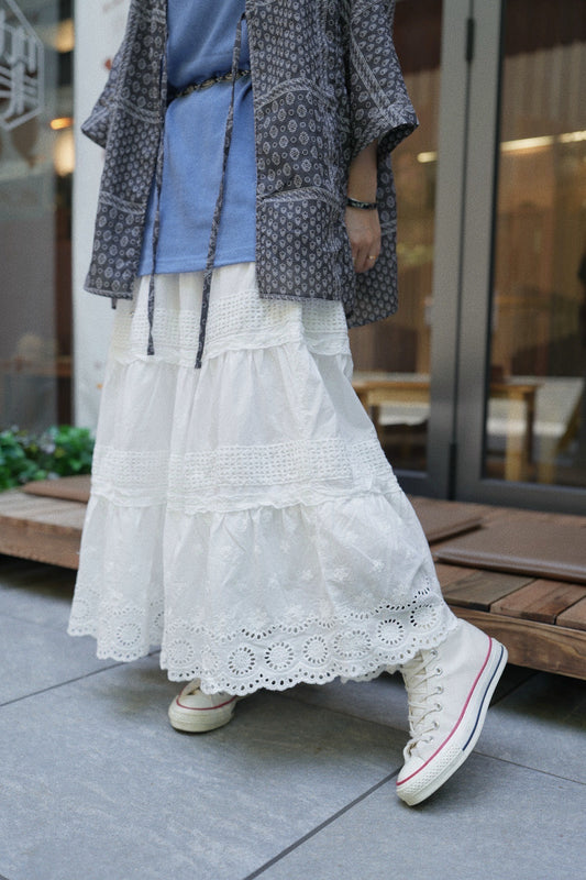 CA905 EMBROIDERED LACE SKIRT