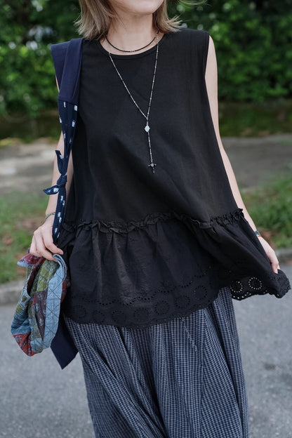 CB111 EMBROIDERY SLEEVELESS TOP