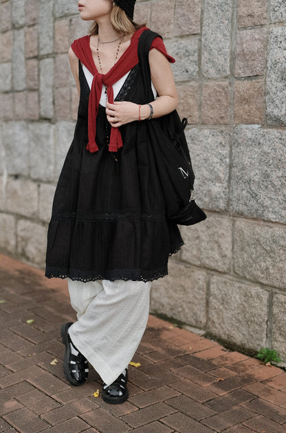 CB137 PLEATED LACE DEESS