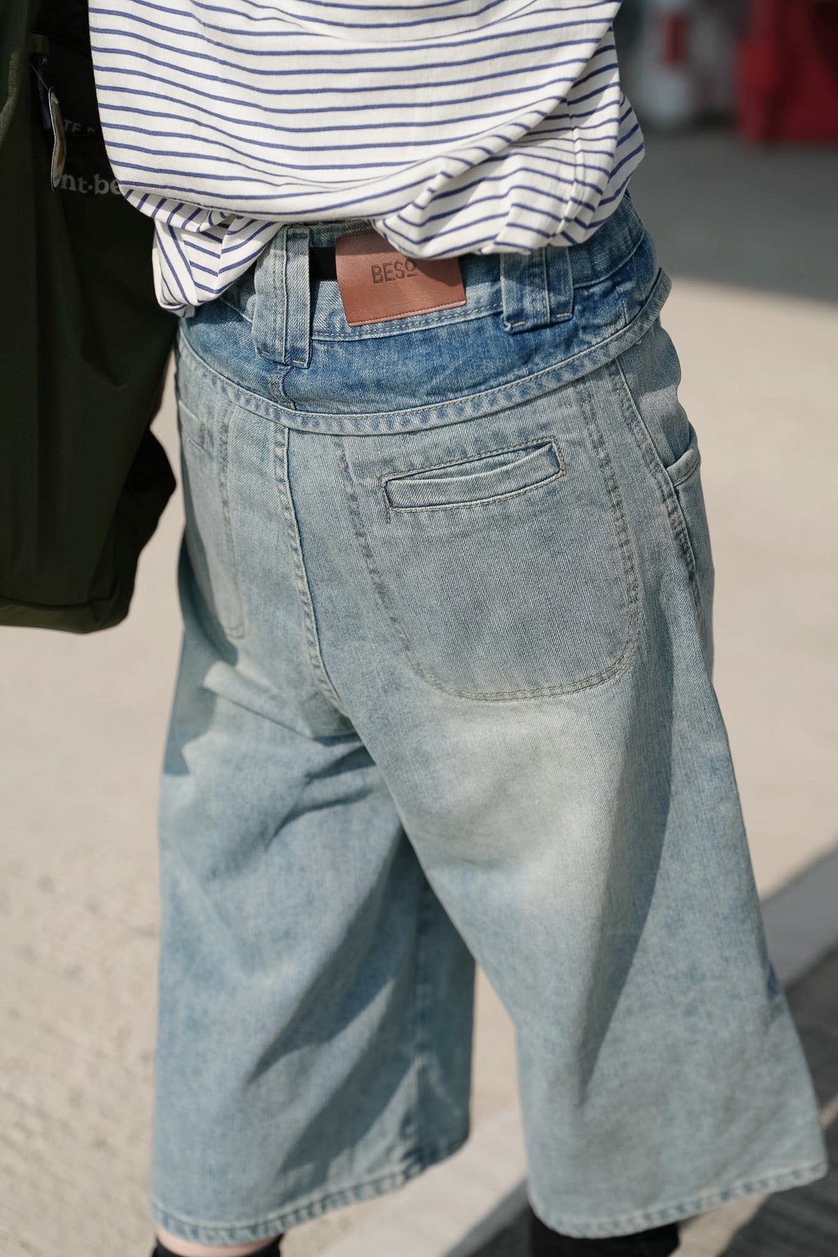 MB058 BAGGY FADED DENIM SHORTS