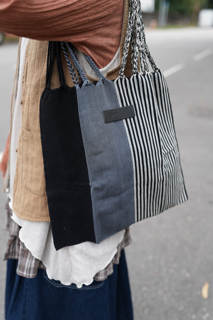 NA433 MOON BIRD HAND-WOVEN HAMMOCK BAG