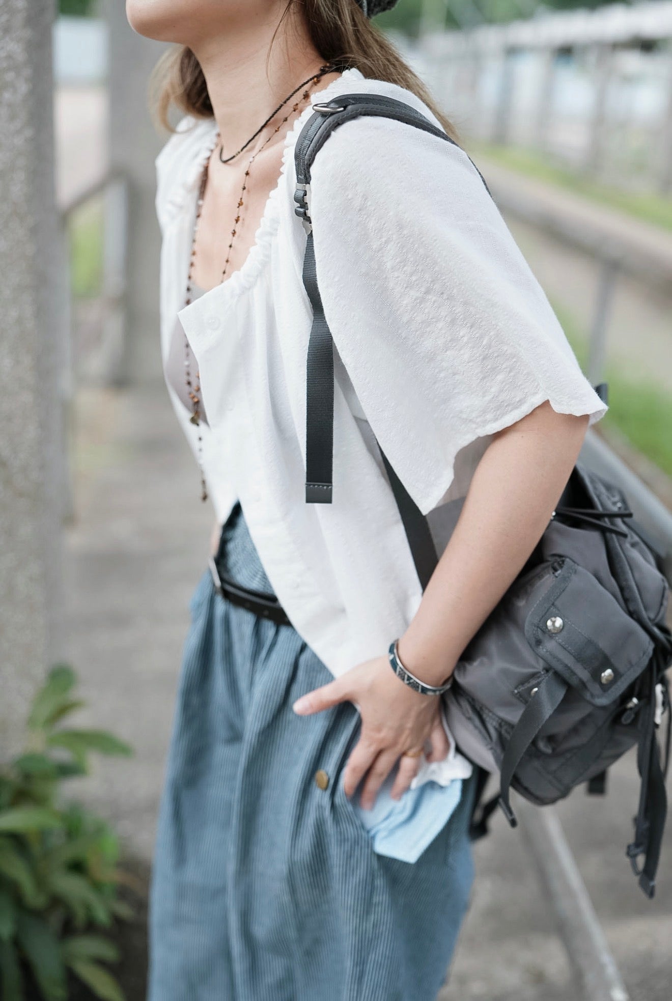 MB005 GATHERED NECK SMOCK BLOUSE