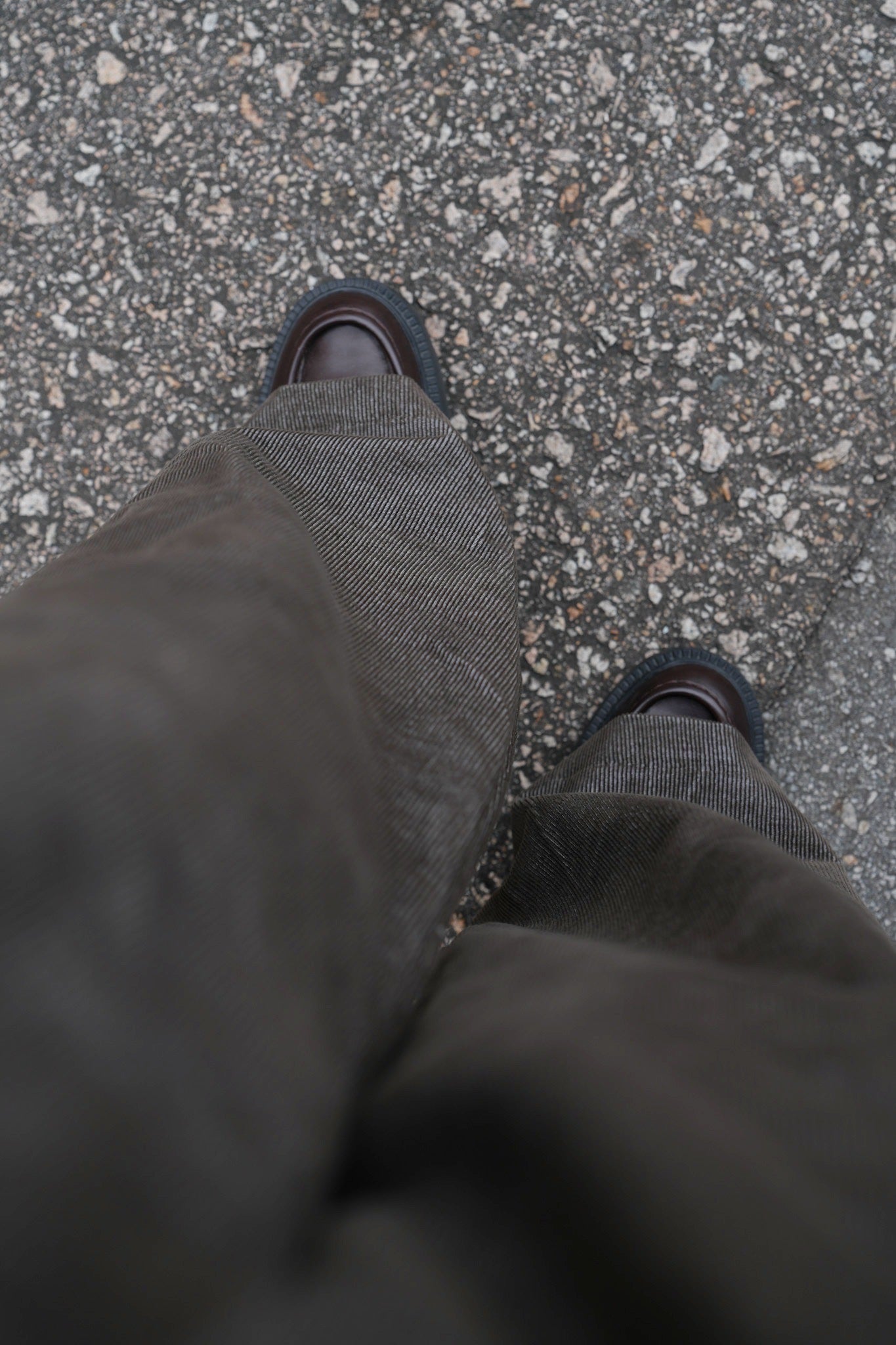 MZ861 ELASTIC WAIST CORDUROY PANTS