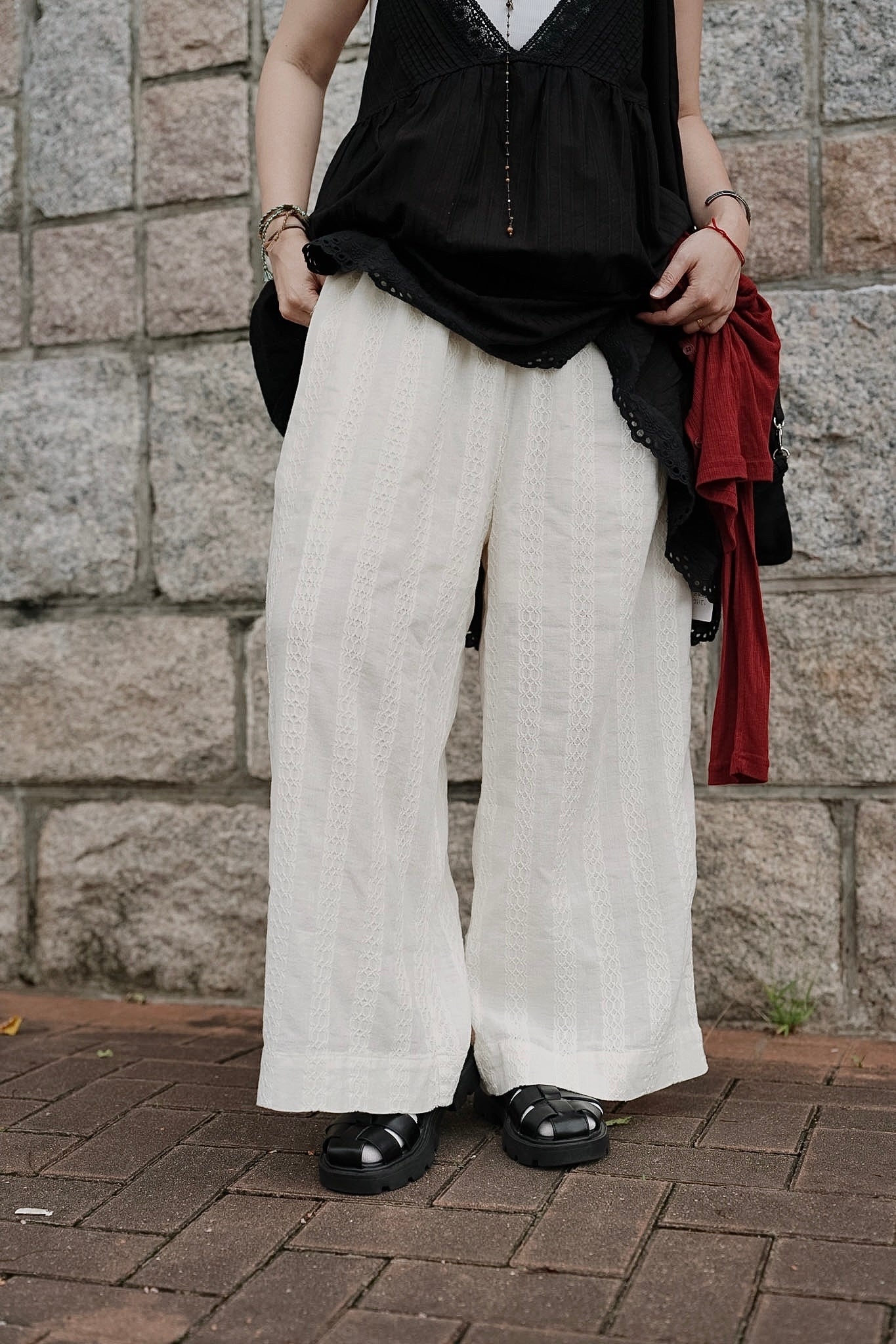 CB139 CORDED EMBROIDERY PANTS