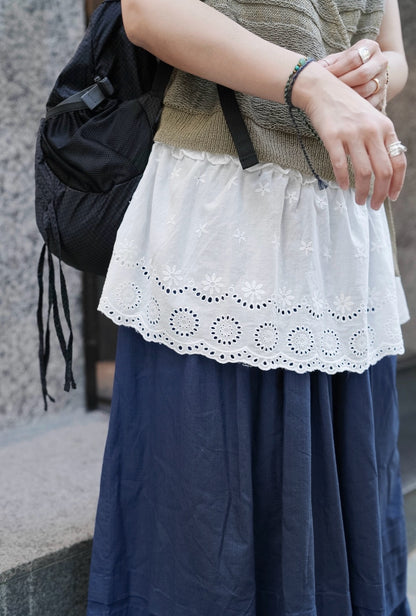 CB111 EMBROIDERY SLEEVELESS TOP