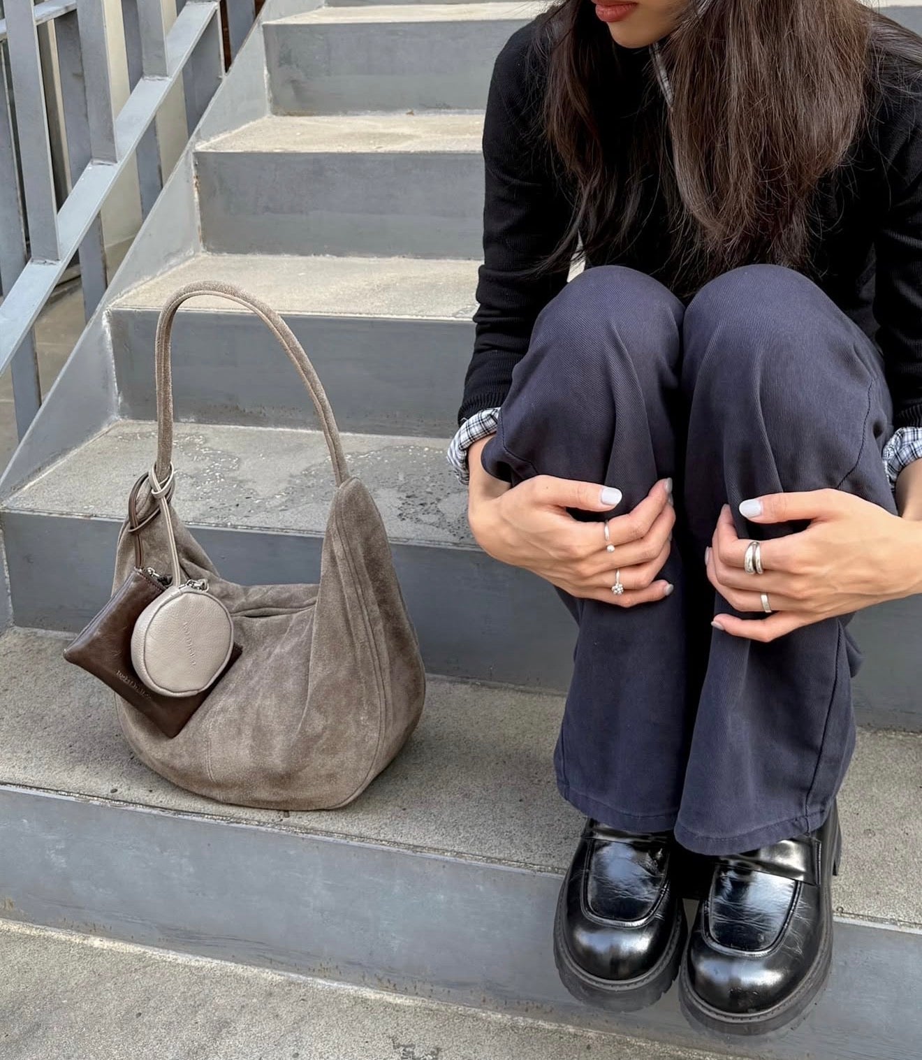 MZ943 ITALIAN LEATHER HANDMADE CURVE SHOULDER BAG