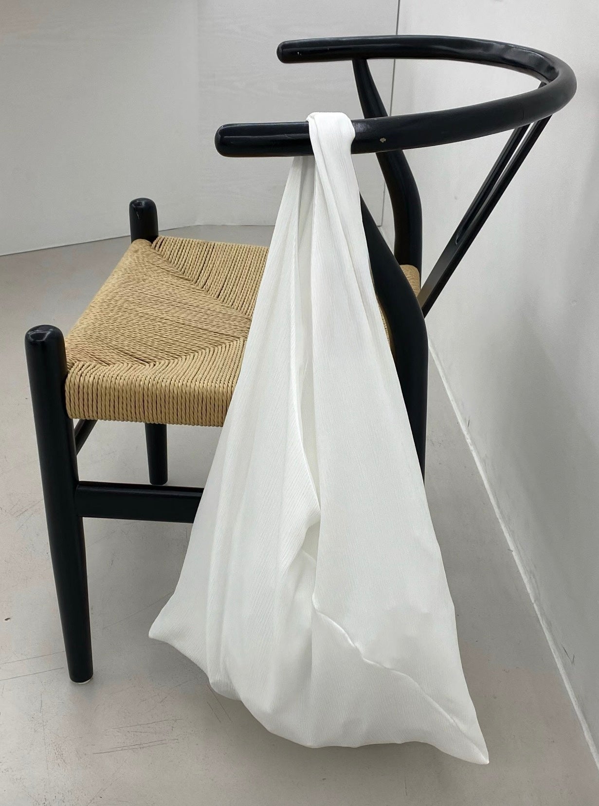MB038 PLEATED SCARF TOTE BAG
