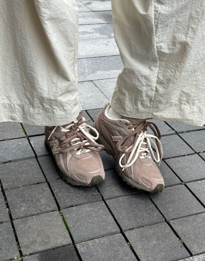 【 韓版必選 】NEW BALANCE 204L / MUSHROOM & TIMBERWOLF