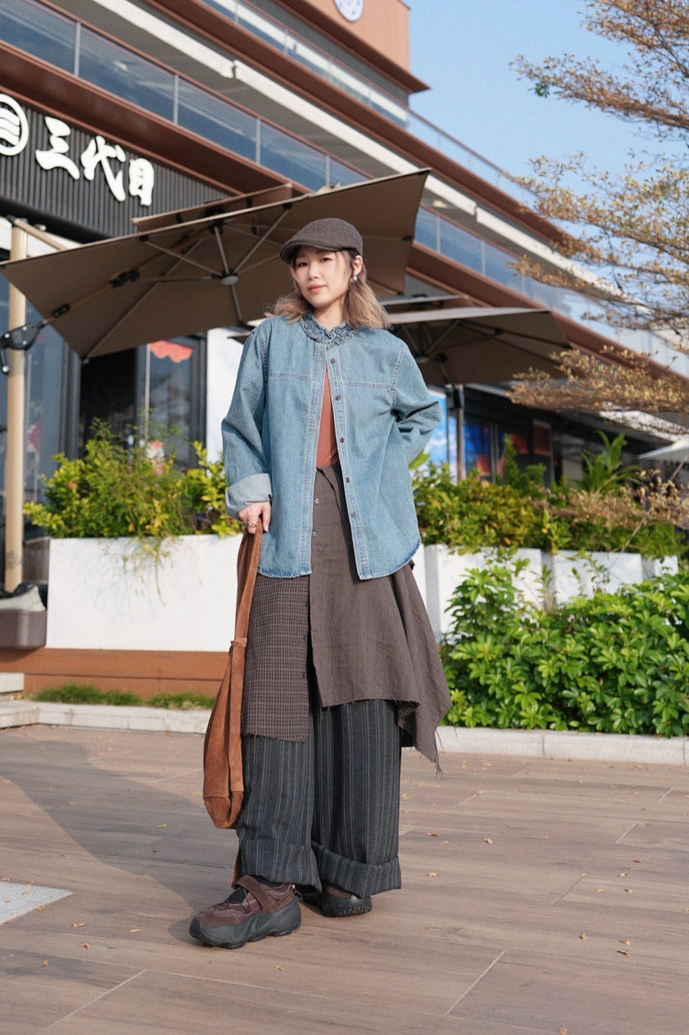 MZ948 RUFFLED COLLAR NECK DENIM SHIRT