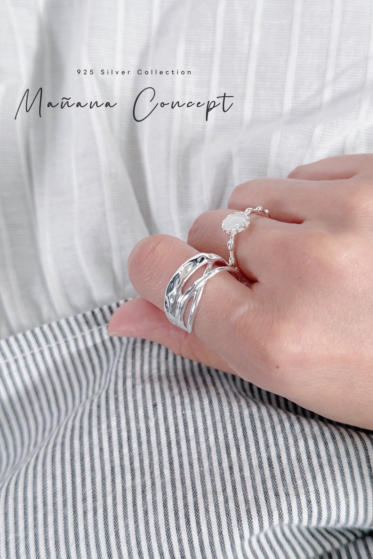 MB028 925 SILVER RING - CHLOÉ TWIST〔 L'Heure Bleue 〕