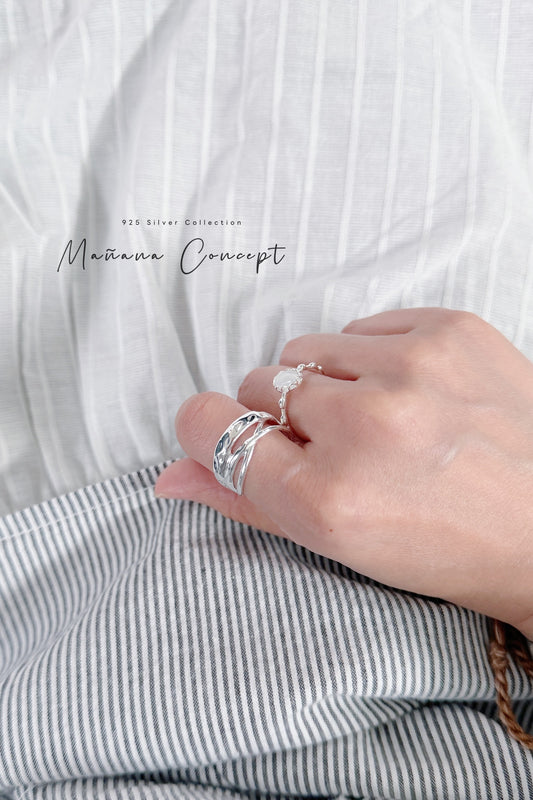 MB028 925 SILVER RING - CHLOÉ TWIST〔 L'Heure Bleue 〕