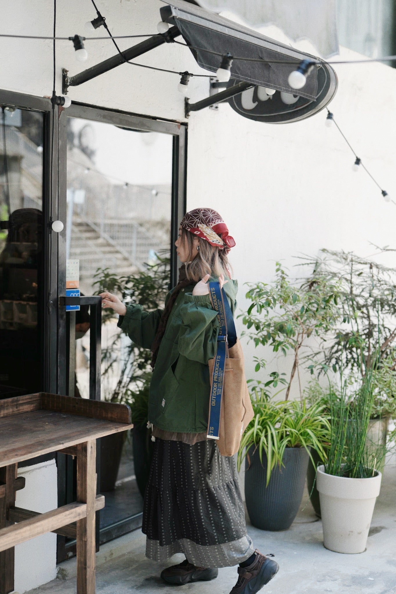 NA467 OUTDOOR PRODUCTS - SUEDE LOGO TAPE BAG