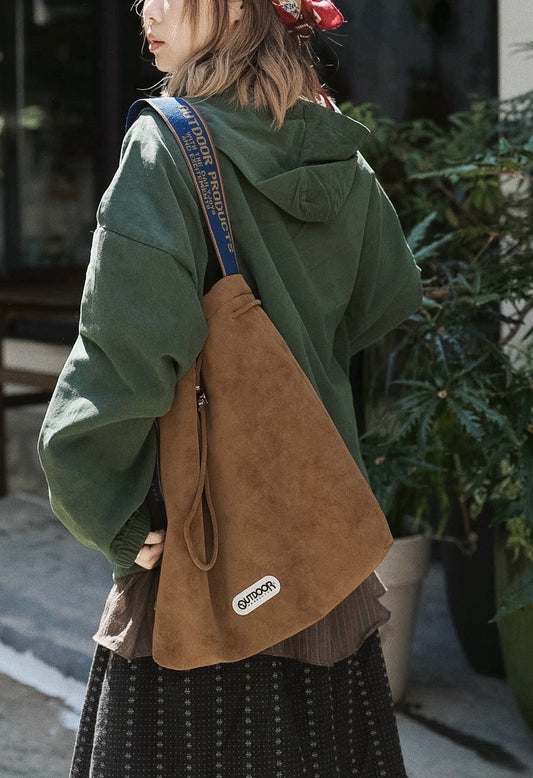 NA467 OUTDOOR PRODUCTS - SUEDE LOGO TAPE BAG