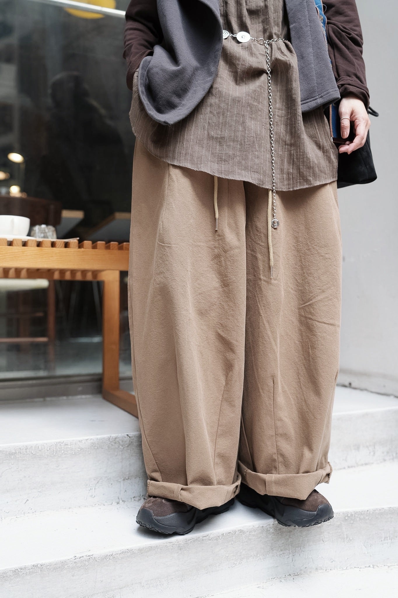 MZ965 DRAWSTRING HIJADER PANTS