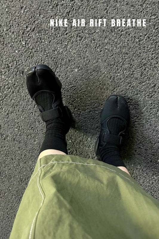 NIKE AIR RIFT BREATHE WOMEN SHOES / ALL BLACK