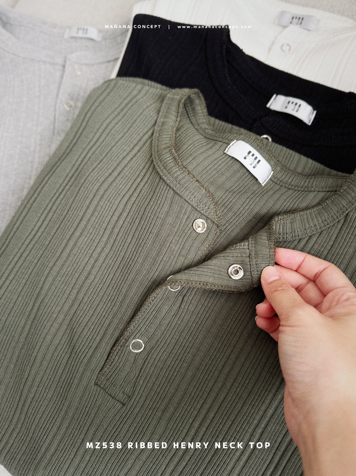 MZ538 RIBBED HENRY NECK TOP【 買2件減-$20, 買4件減-$50 】