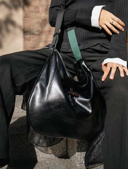 MZ636 MOIQUI LEATHER HOBO BAG