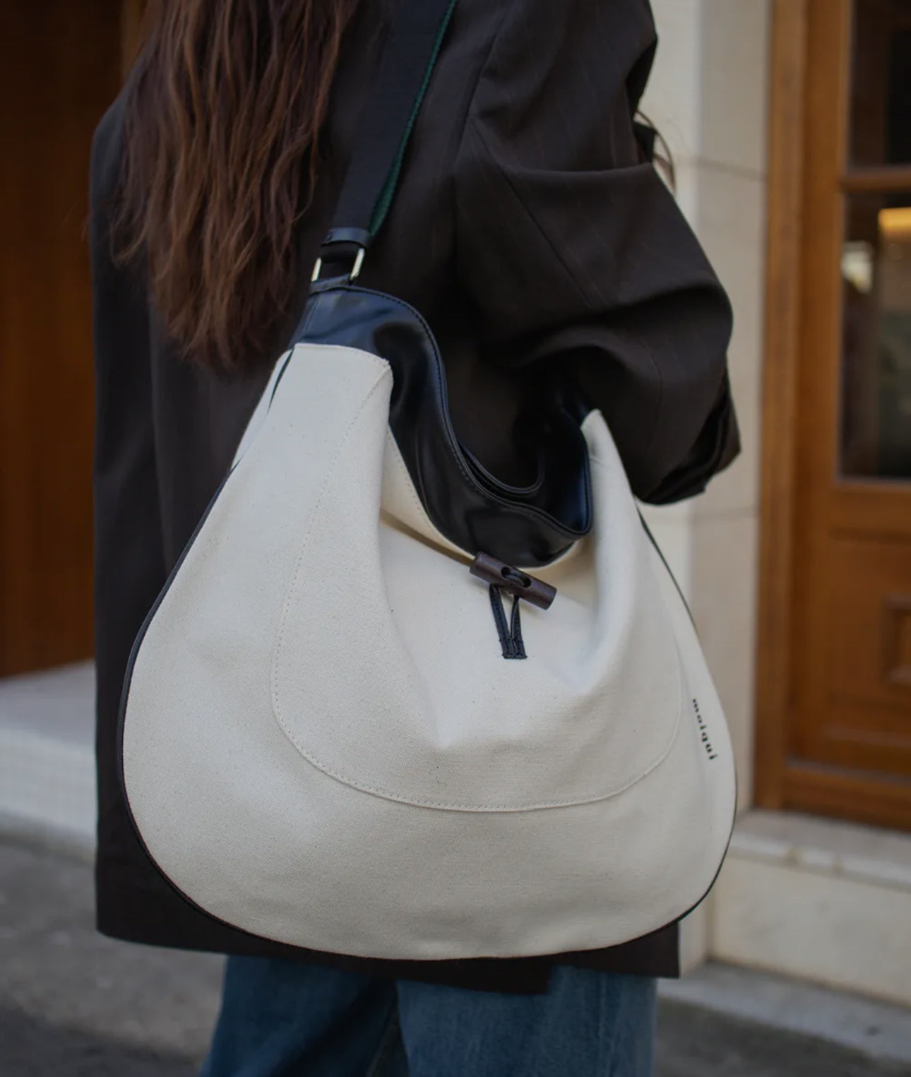 MZ636 MOIQUI LEATHER HOBO BAG