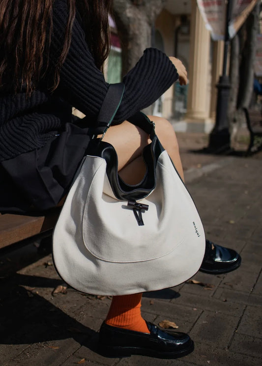 MZ636 MOIQUI LEATHER HOBO BAG