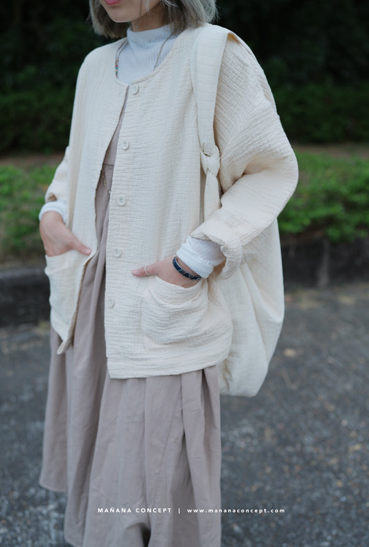 CA656 Hikari Light-Weight Crepe Cardigan