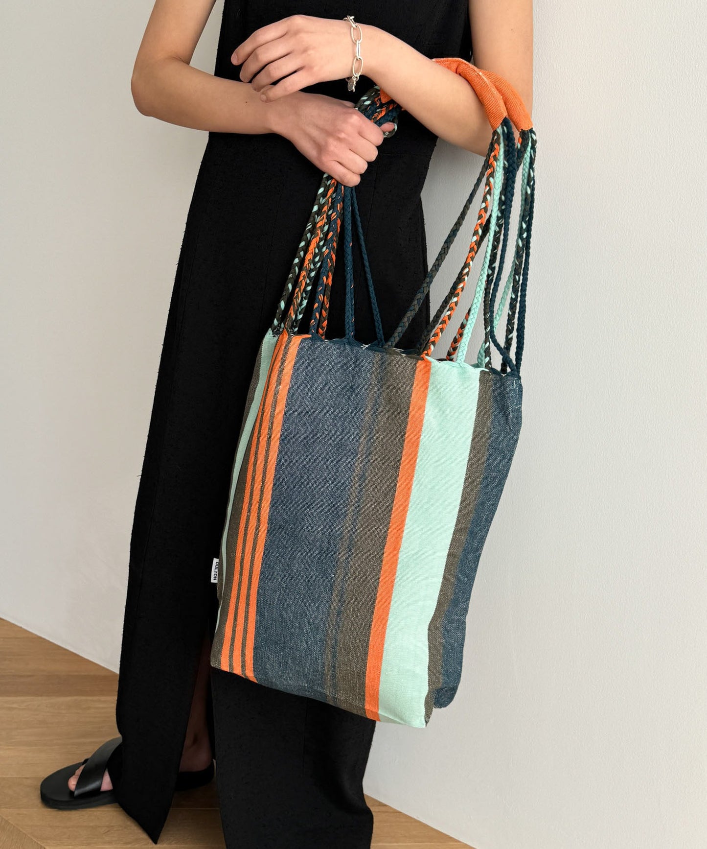 NA438 DULTON HAND-WOVEN HAMMOCK BAG