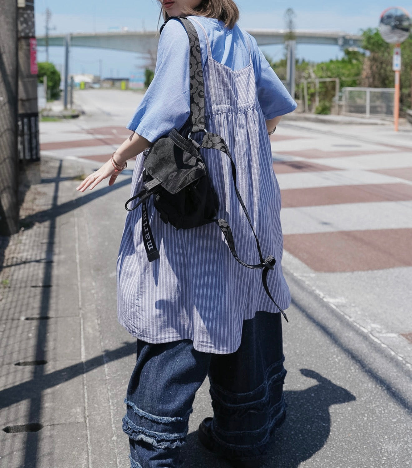 CB103 RUFFLE DENIM JEANS