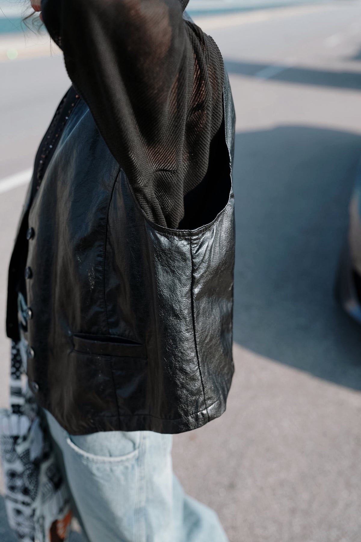 MB057 FAUX LEATHER VEST