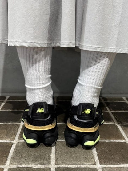 NEW BALANCE U9060 (限定款) - 灰白/銀黑