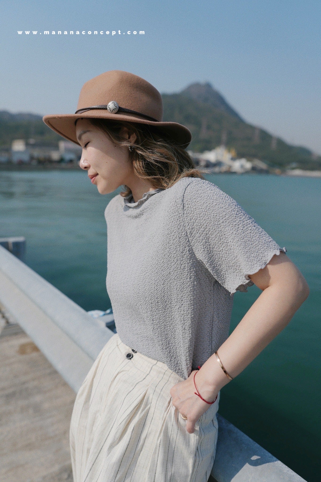 CA687 CRINKLE RUFFLE TOP【 2件減-$20, 4件減-$50 】