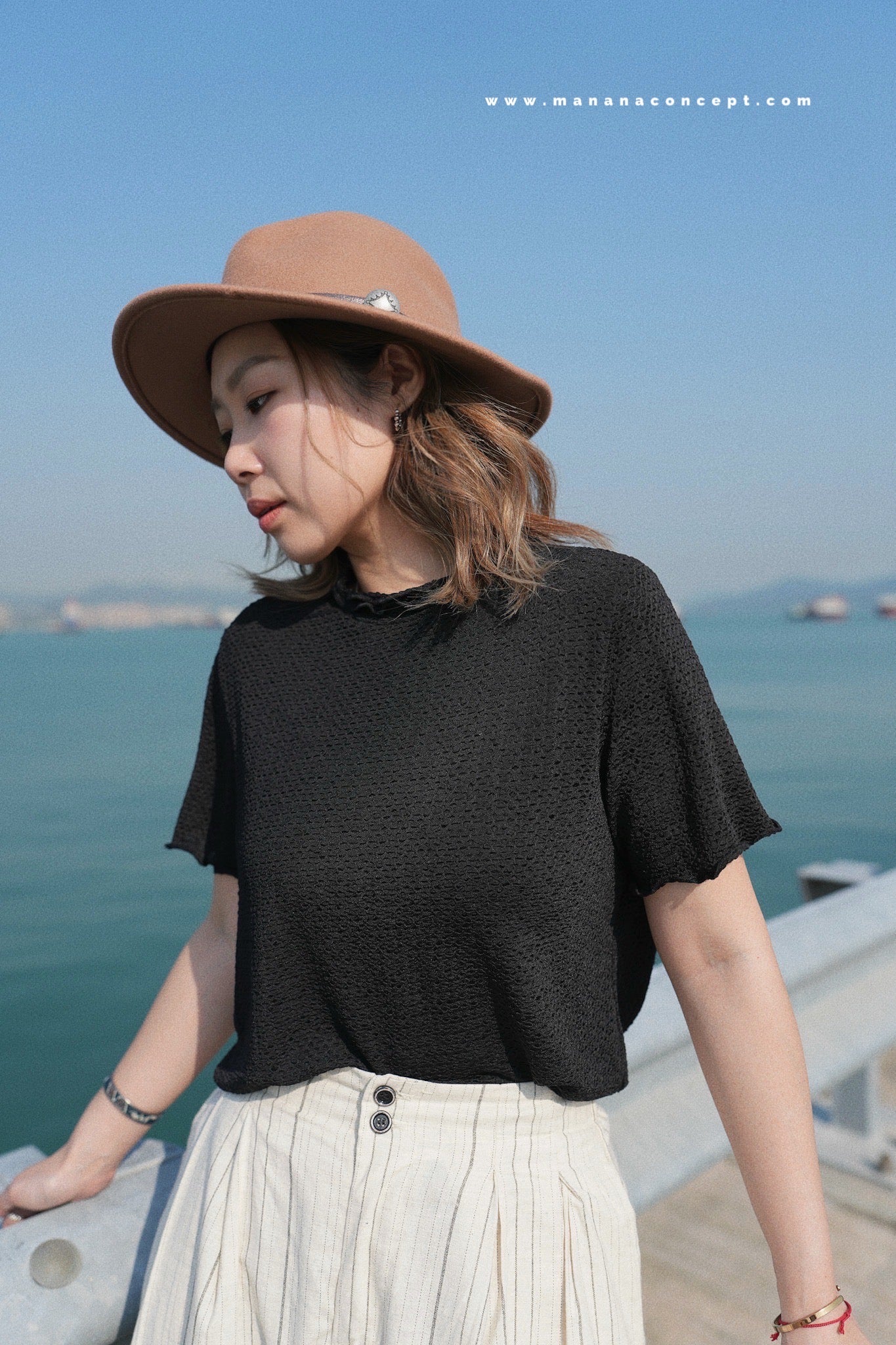 CA687 CRINKLE RUFFLE TOP【 2件減-$20, 4件減-$50 】