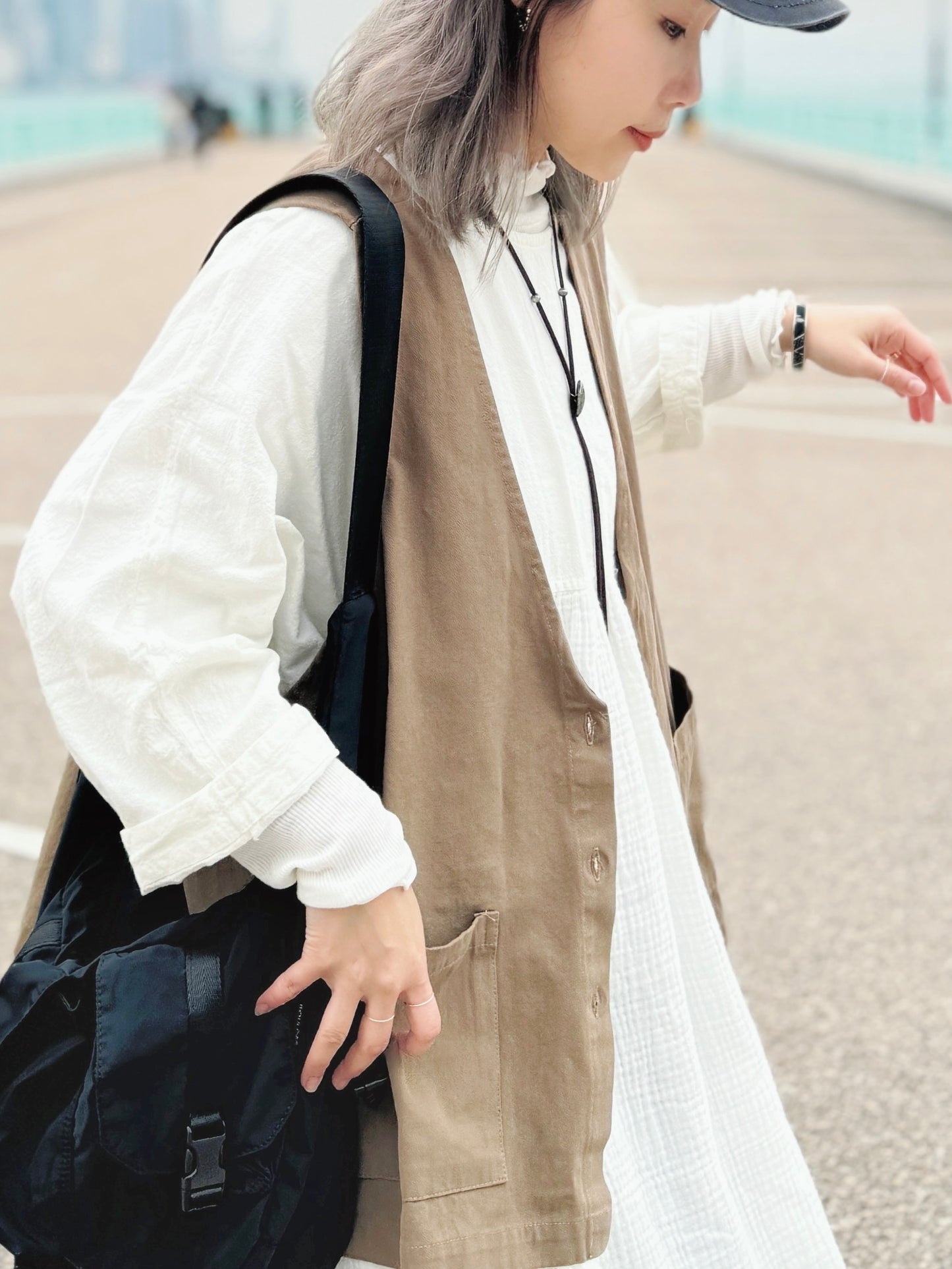 NA-375 Multi-Pocket Crossbag