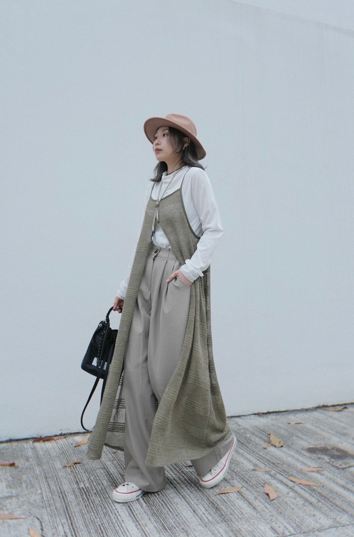 MZ640 PLEATED WAIST BAND STRAIGHT PANTS