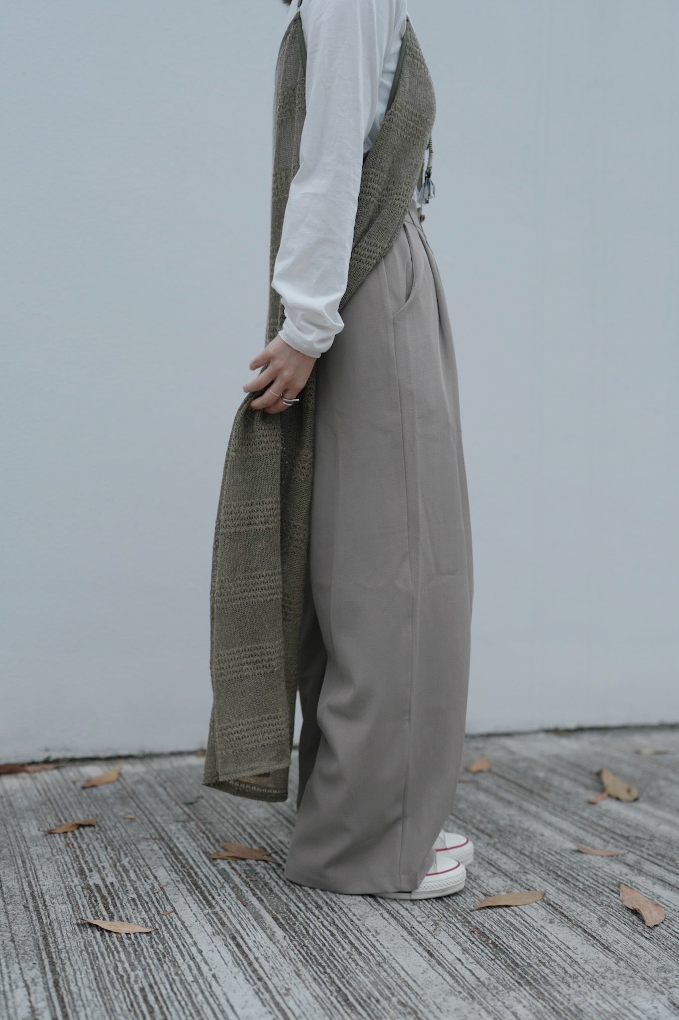 MZ640 PLEATED WAIST BAND STRAIGHT PANTS