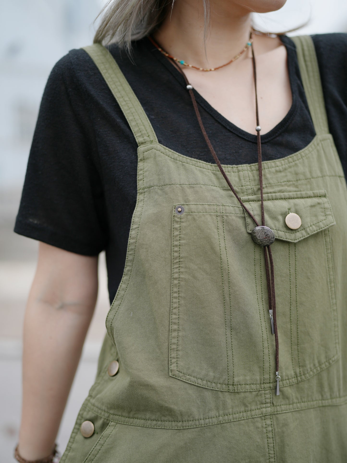 MZ342 Linen V-Neck Tee 【 買 2 件 減 $ 2 0 】