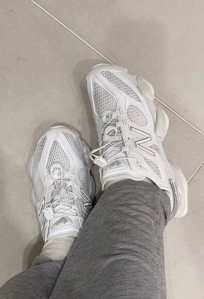 NEW BALANCE U9060 (日本限定) - 黑色/白色