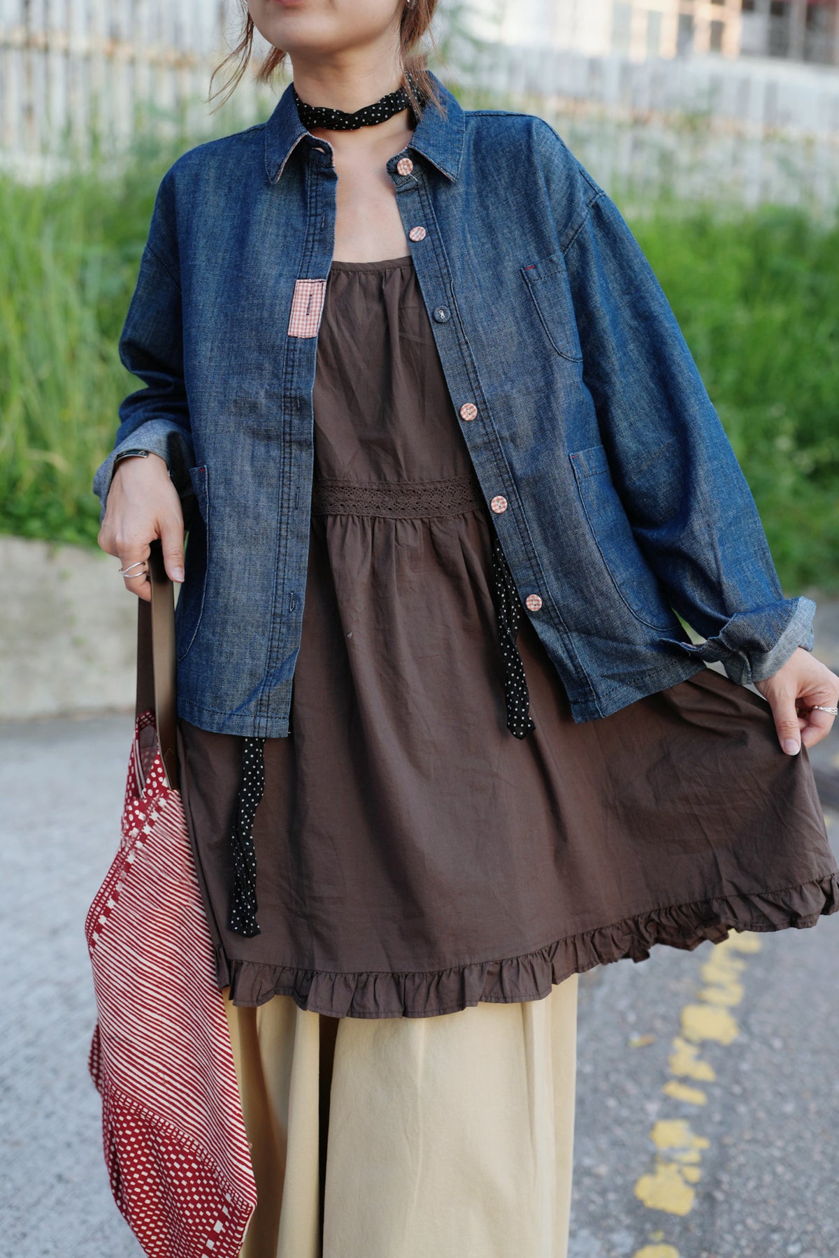 MB069 PATCHED DENIM SHIRT