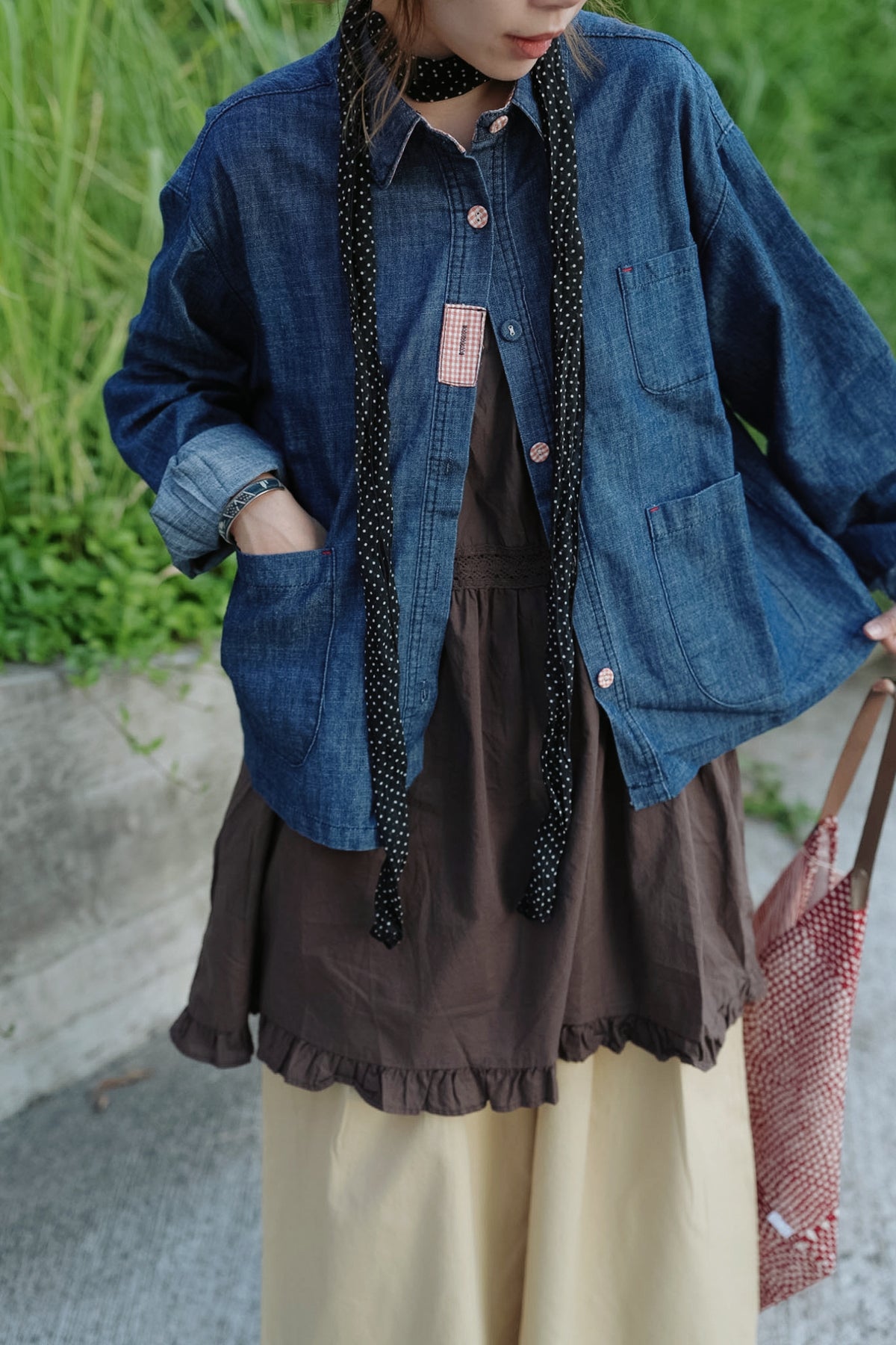 MB069 PATCHED DENIM SHIRT