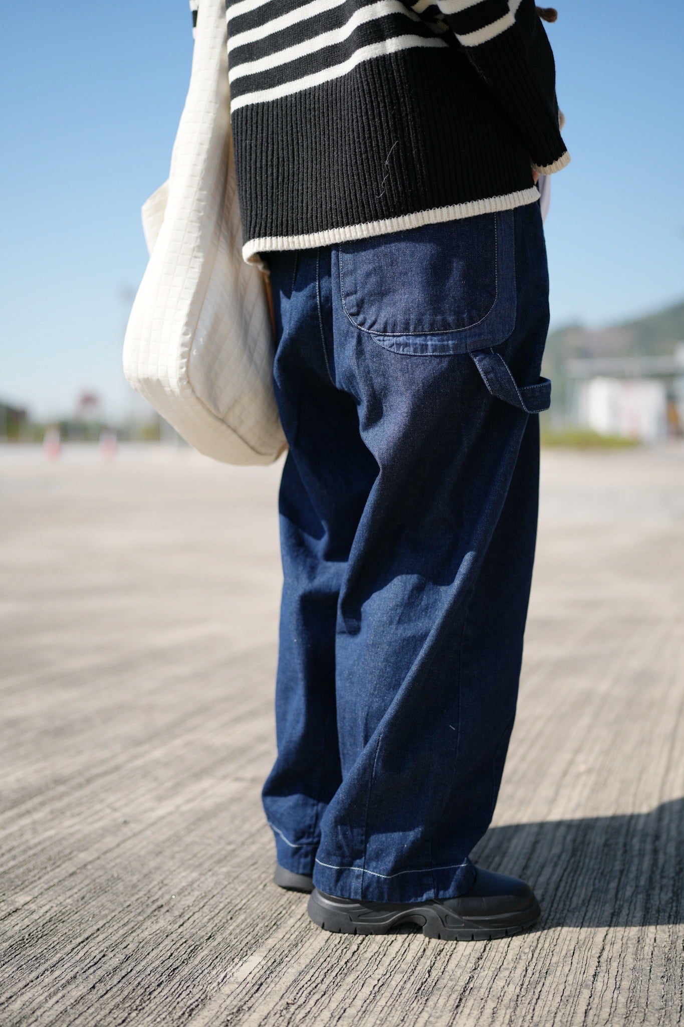 CA-578 Contrasted Trims Denim Jeans