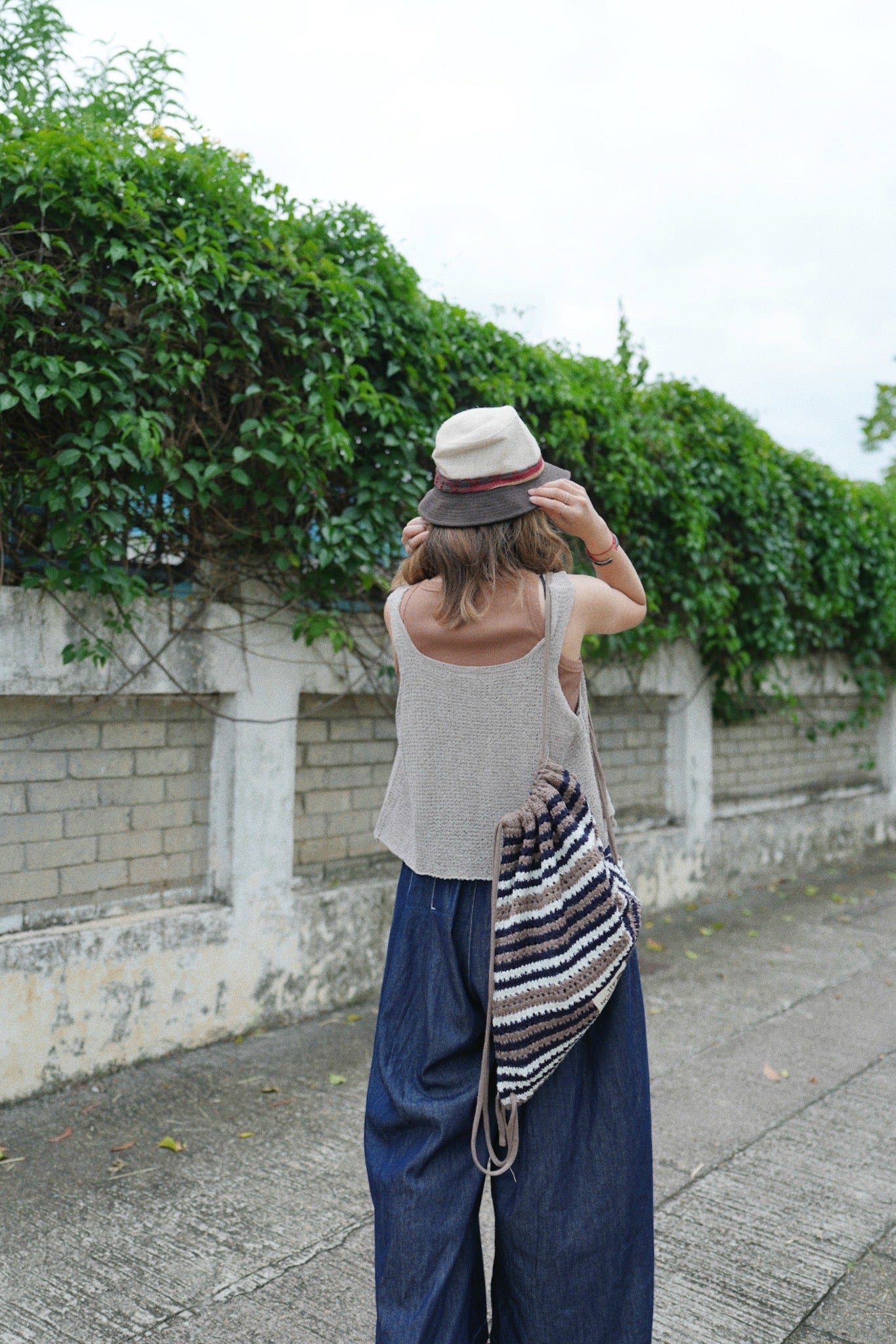 MZ387 POCKET KNIT VEST