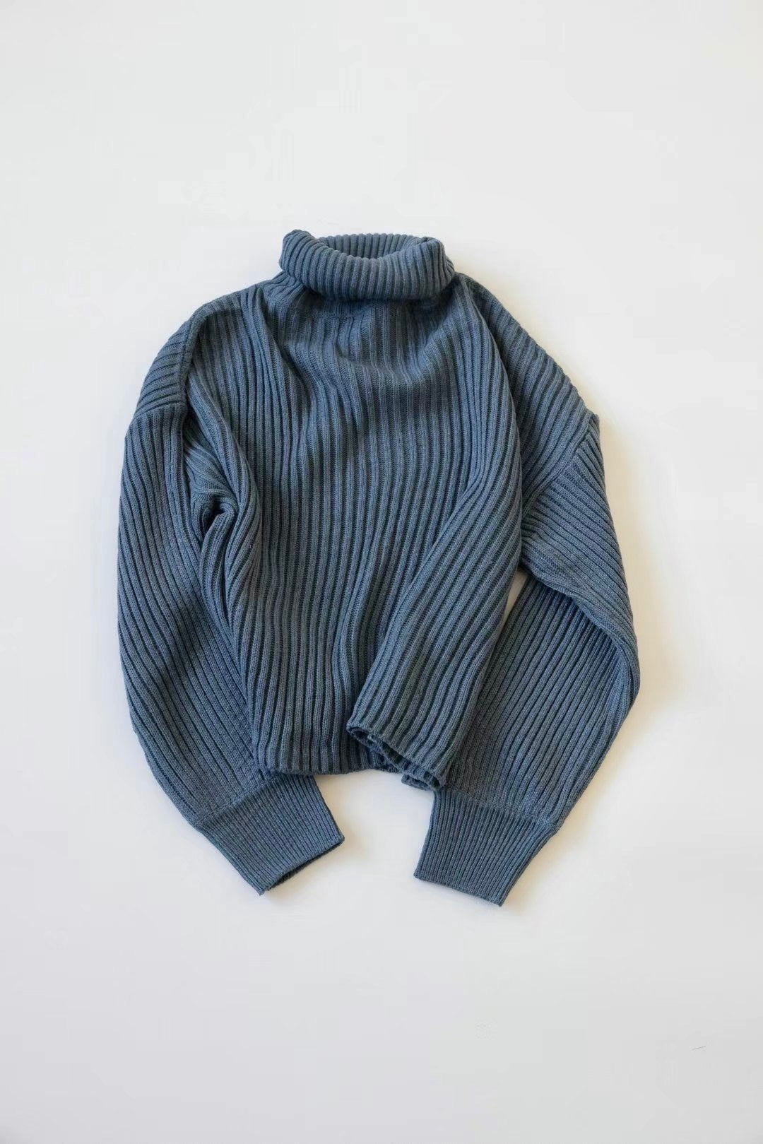 MZ592 TURTLE NECK KNIT TOP