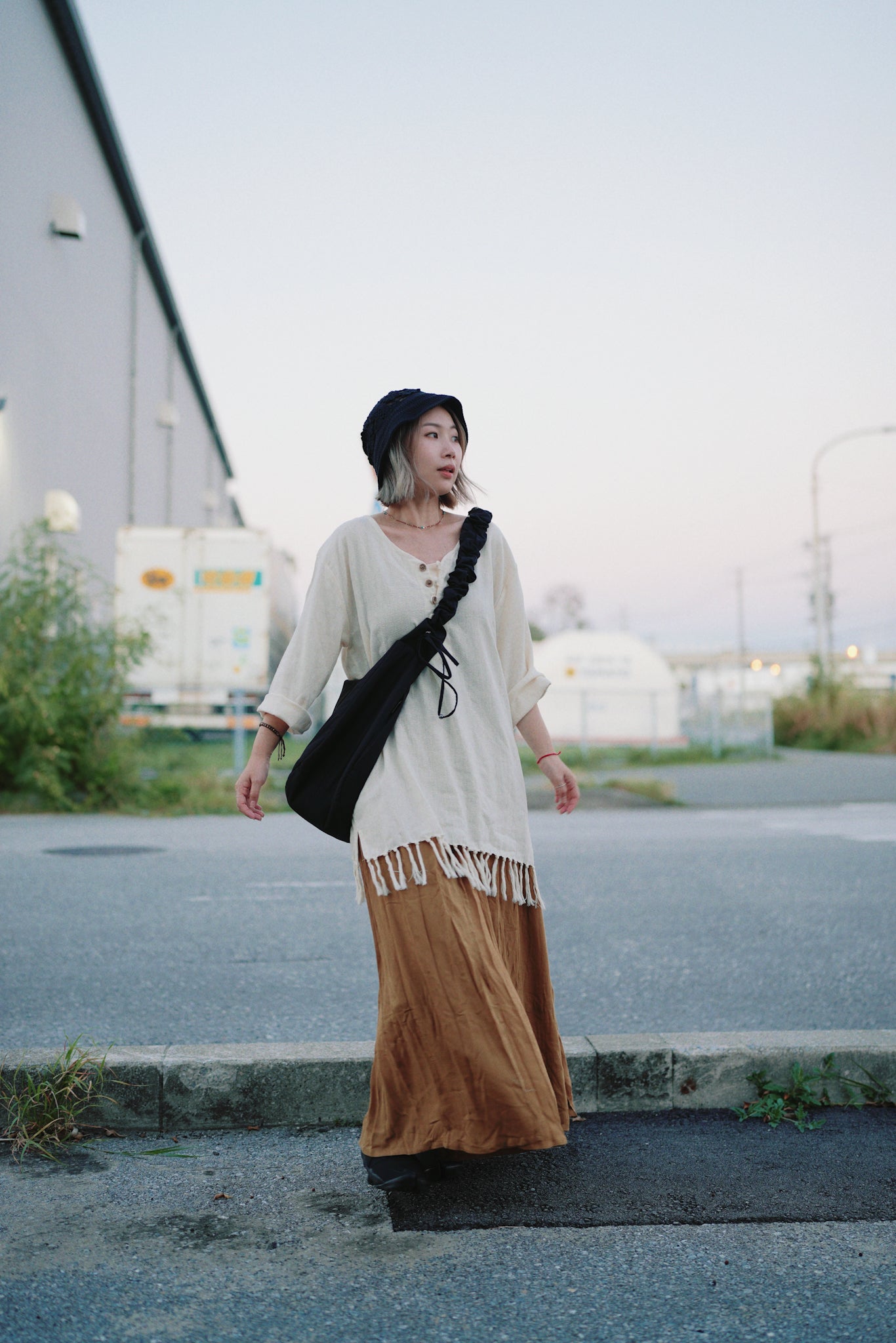 NA413 RAYON WIDE PANTS