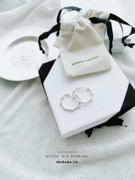 MZ522 20MM HOOP EARRINGS