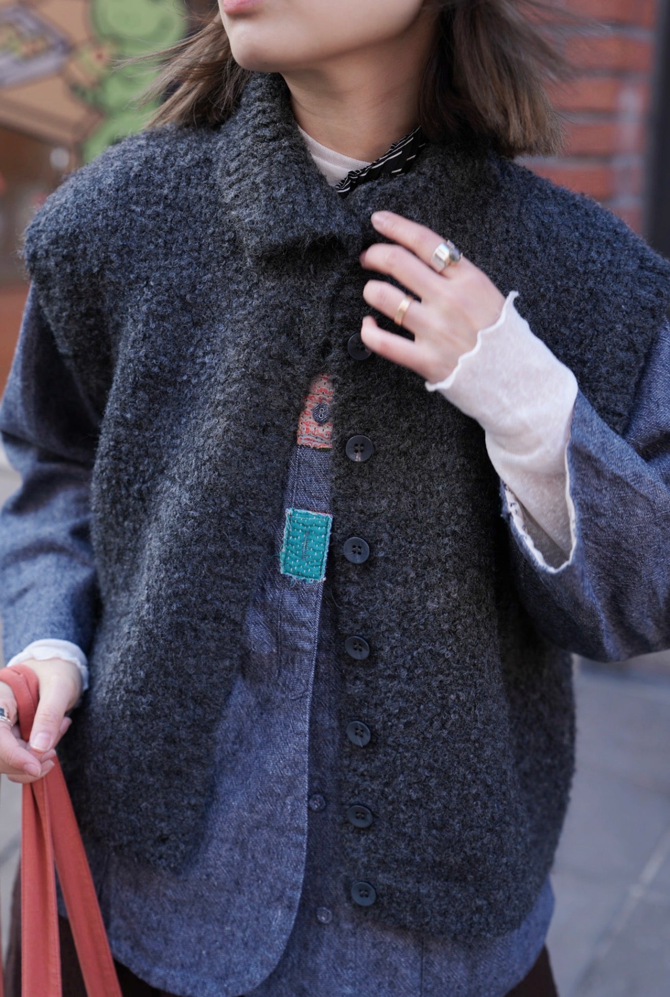 MZ867 COLLARLESS PATCHED BLUE SHIRT