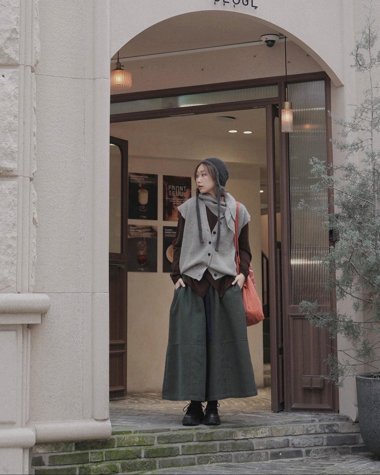 MZ875 CROSS SPLIT TOP