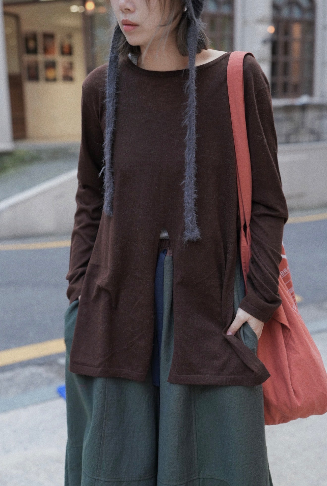 MZ875 CROSS SPLIT TOP