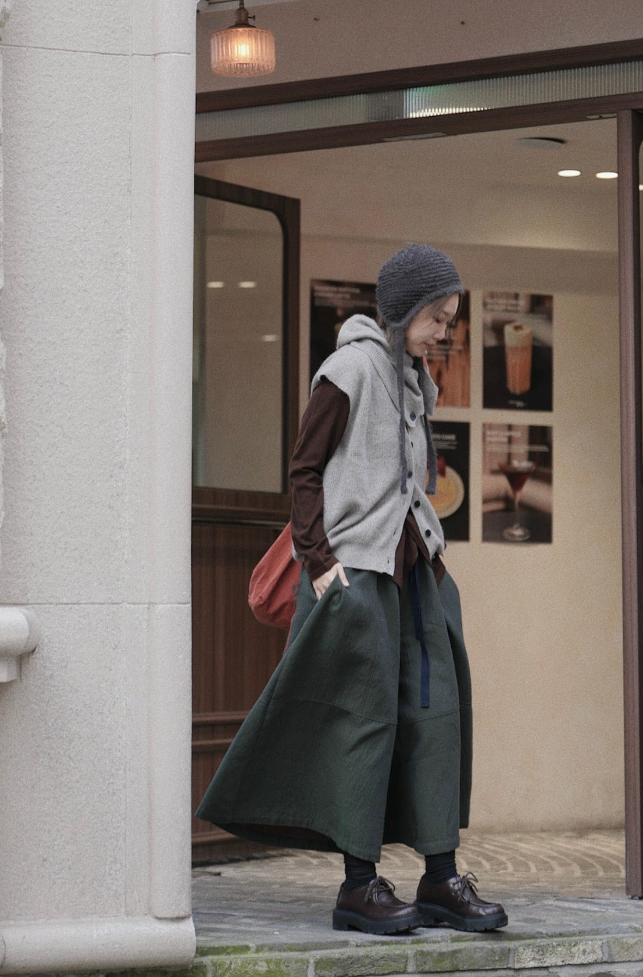 MZ881 KNITTED STRIPED BEANIE