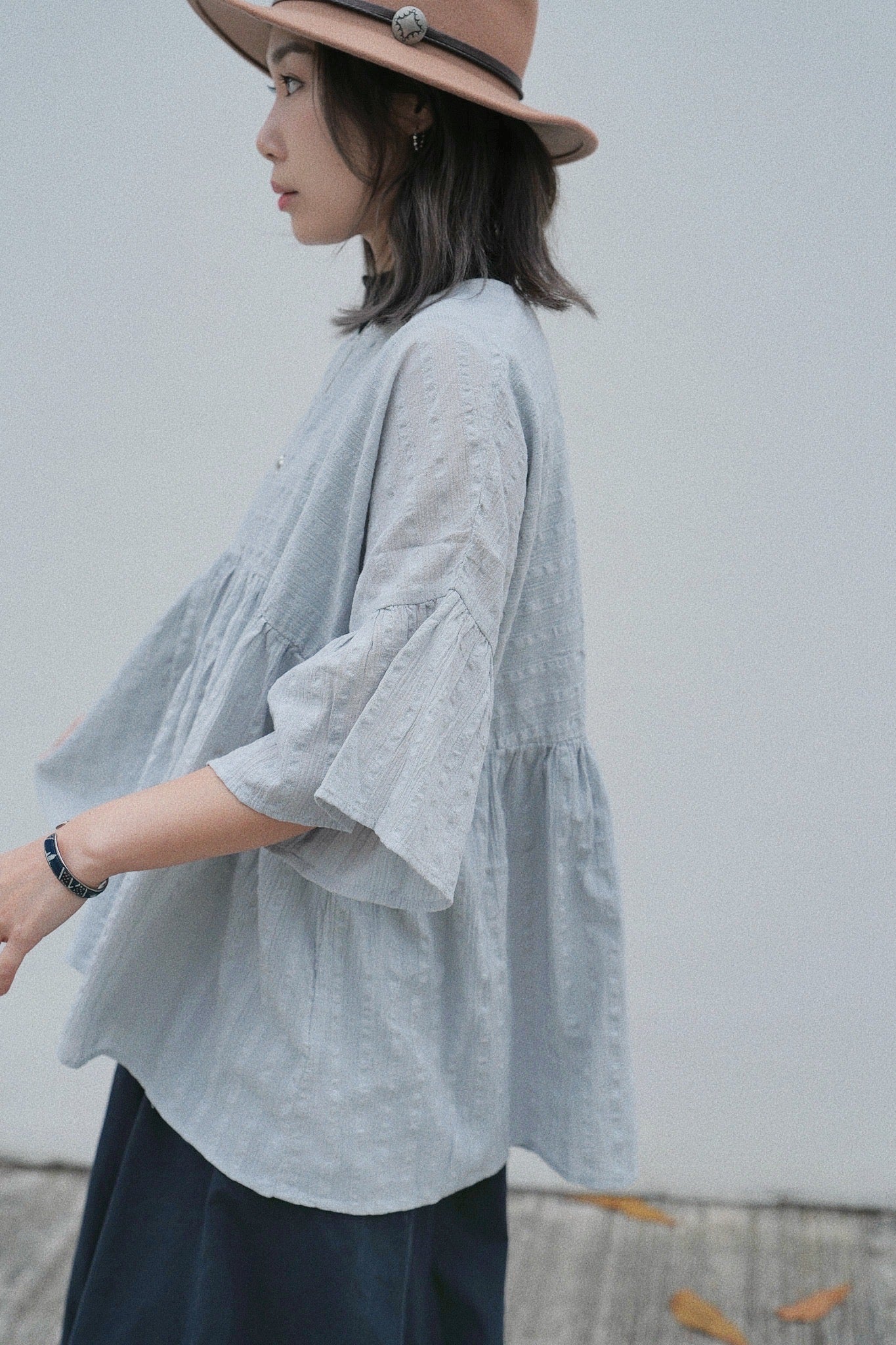 CA692 STRIPED DOBBY BLOUSE