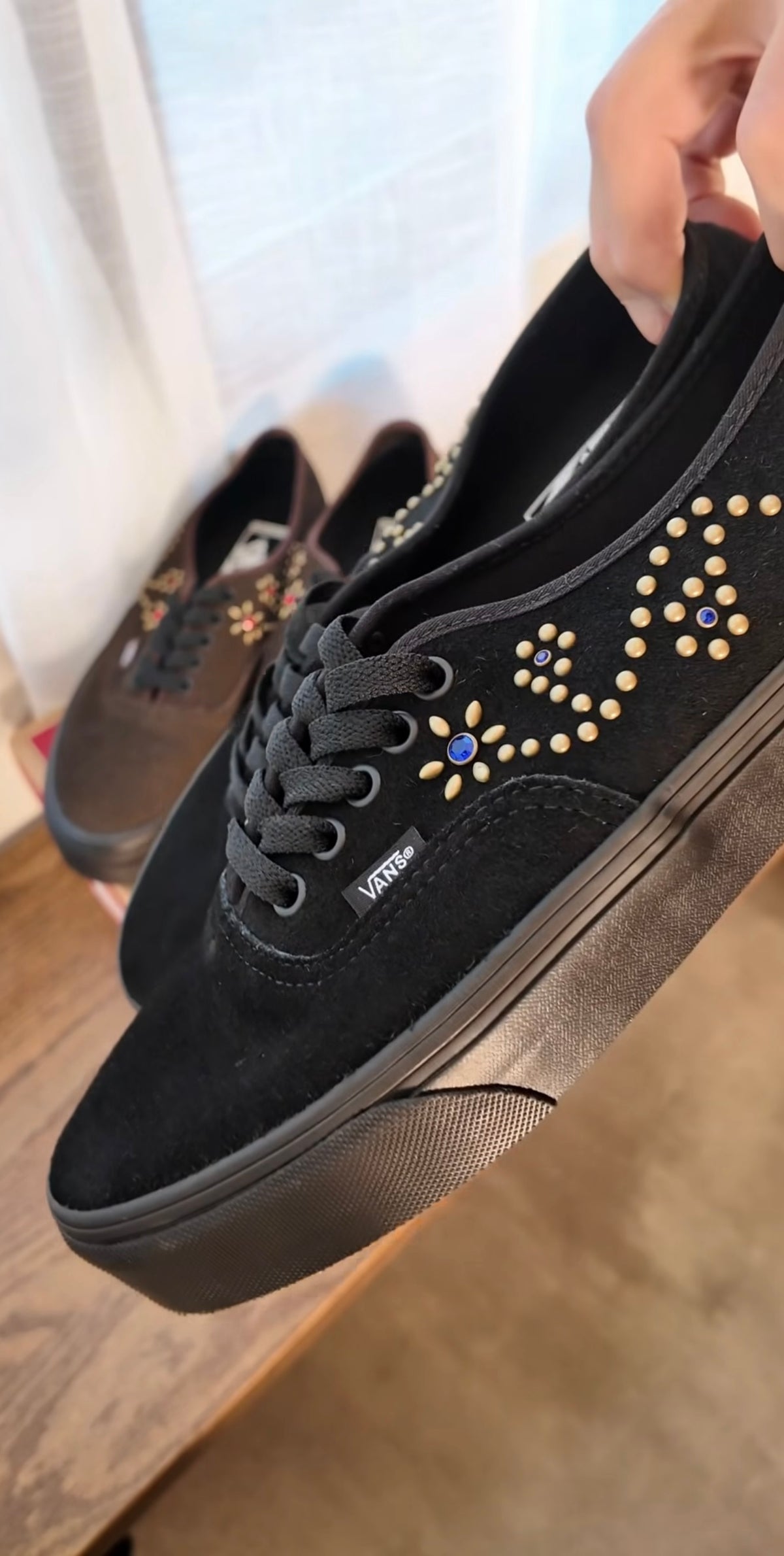 VANS - AUTHENTIC FLORAL STUDS