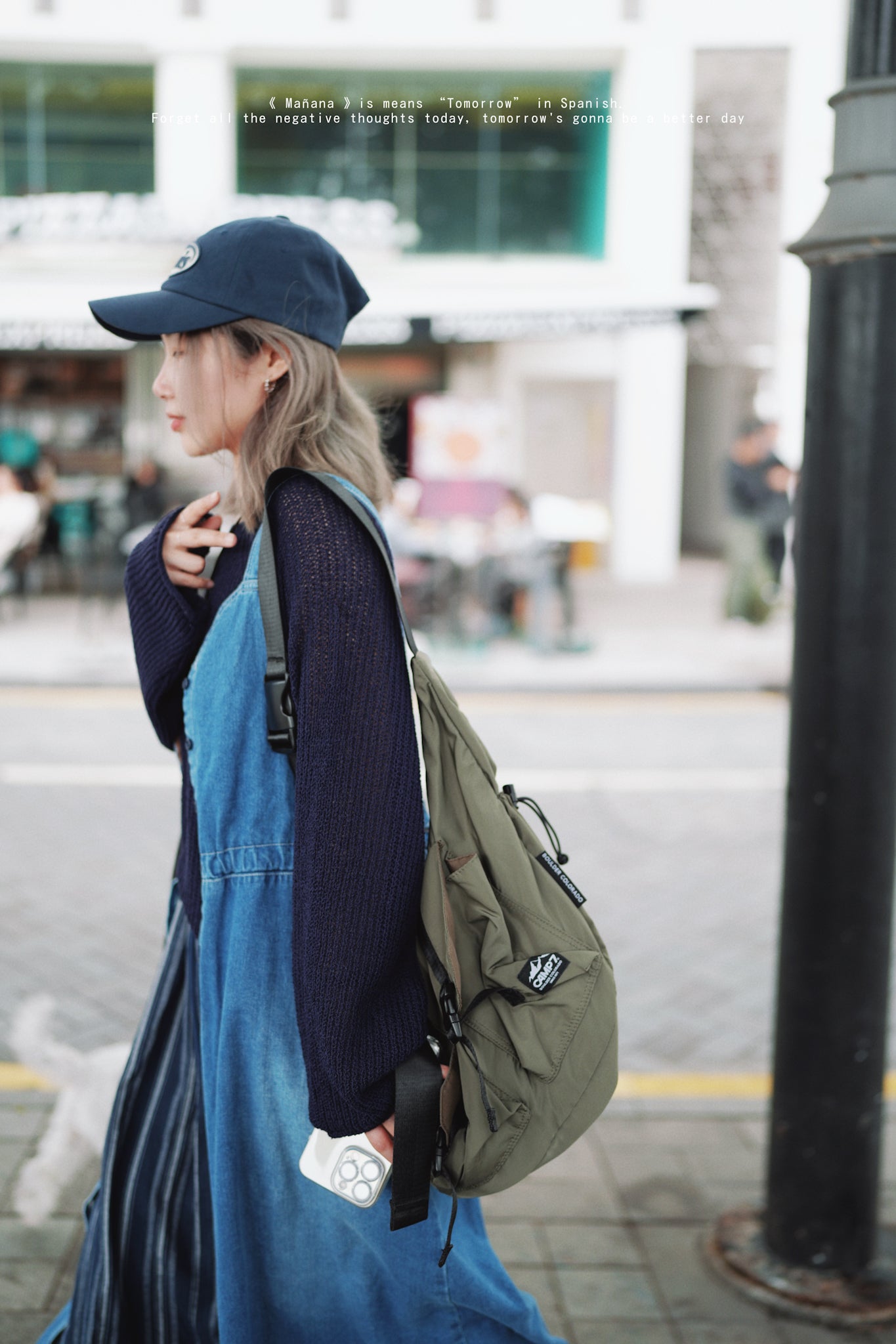 NA-375 Multi-Pocket Crossbag